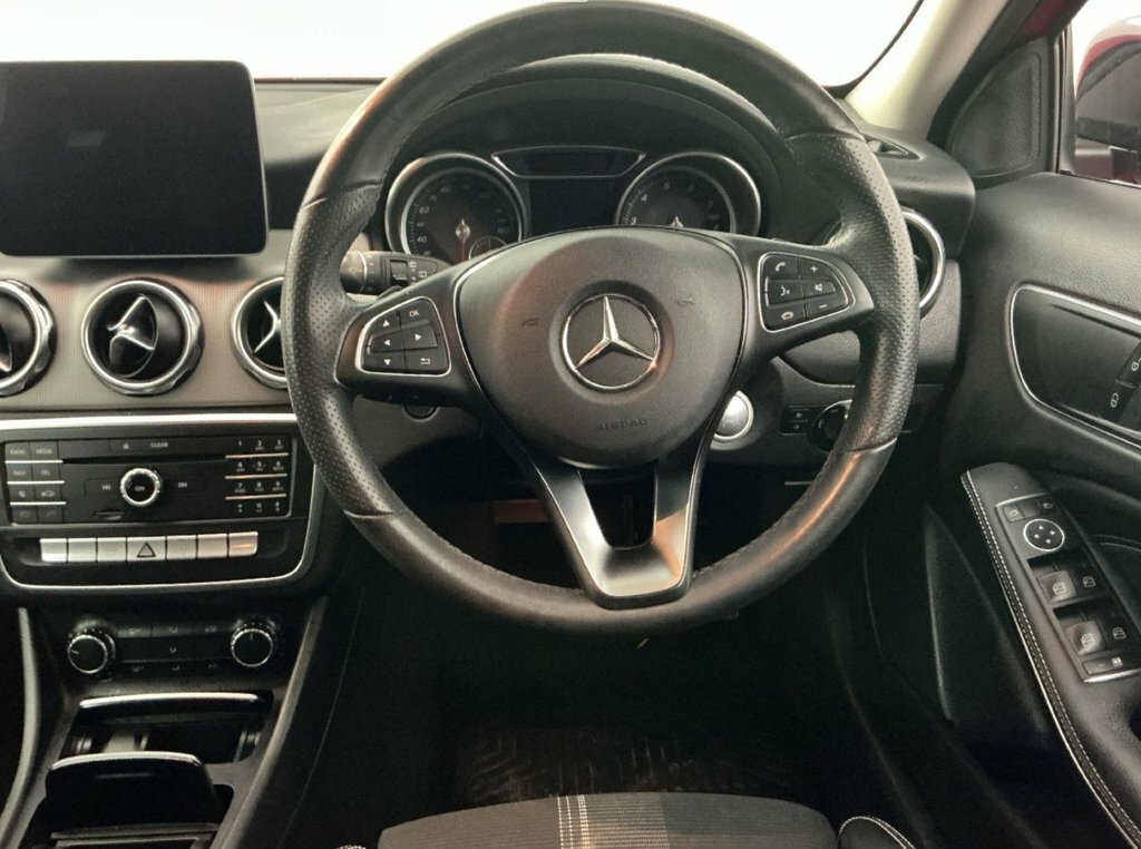 Mercedes-Benz GLA Class 1.6L Urban Edition BX19NGV Red #2