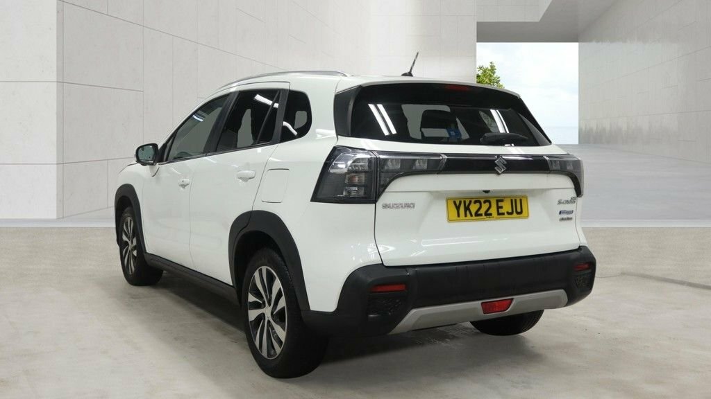 Suzuki S Cross 1.4L Ultra White #4