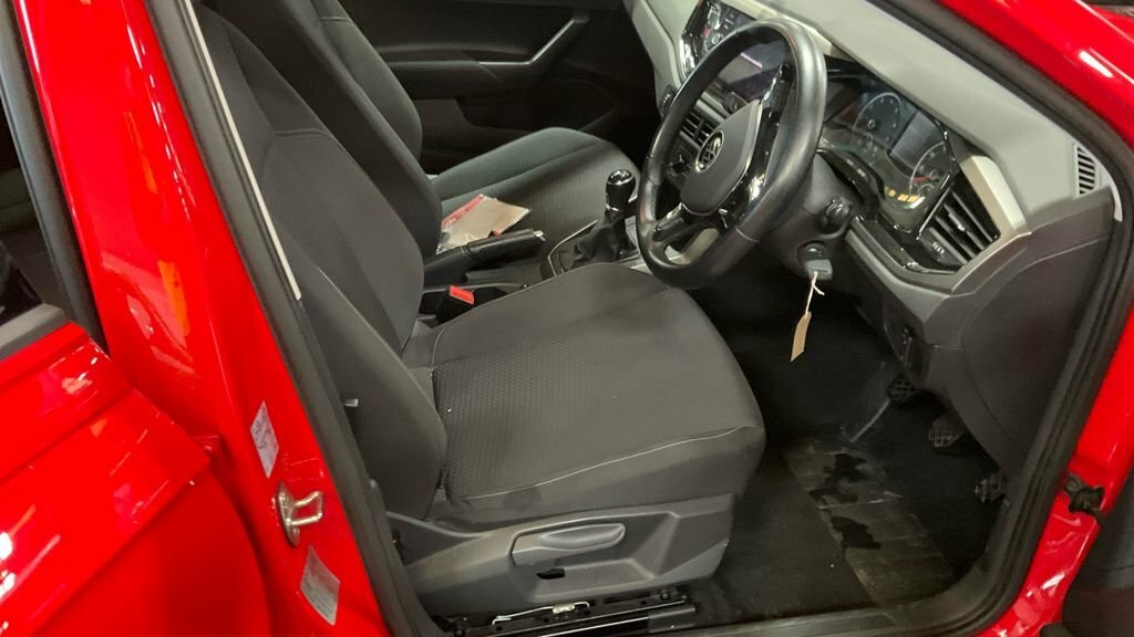 Volkswagen Polo 1L Match FP21VKU Red #2