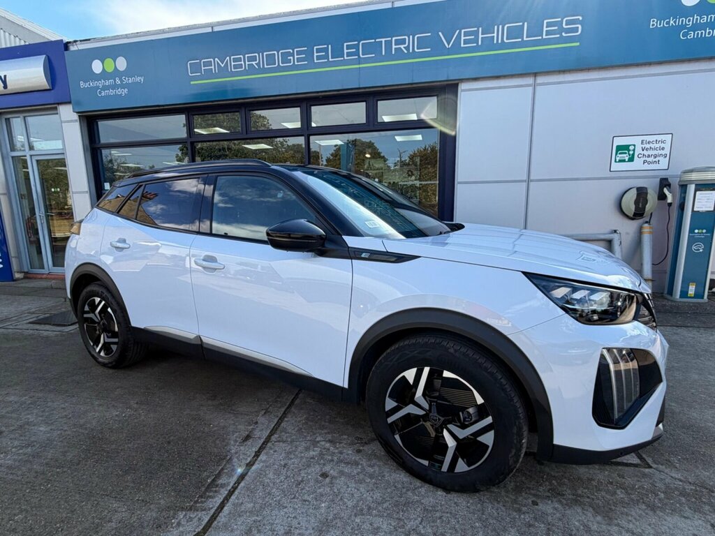 Peugeot e-2008 50Kwh Gt 7Kw Charger White