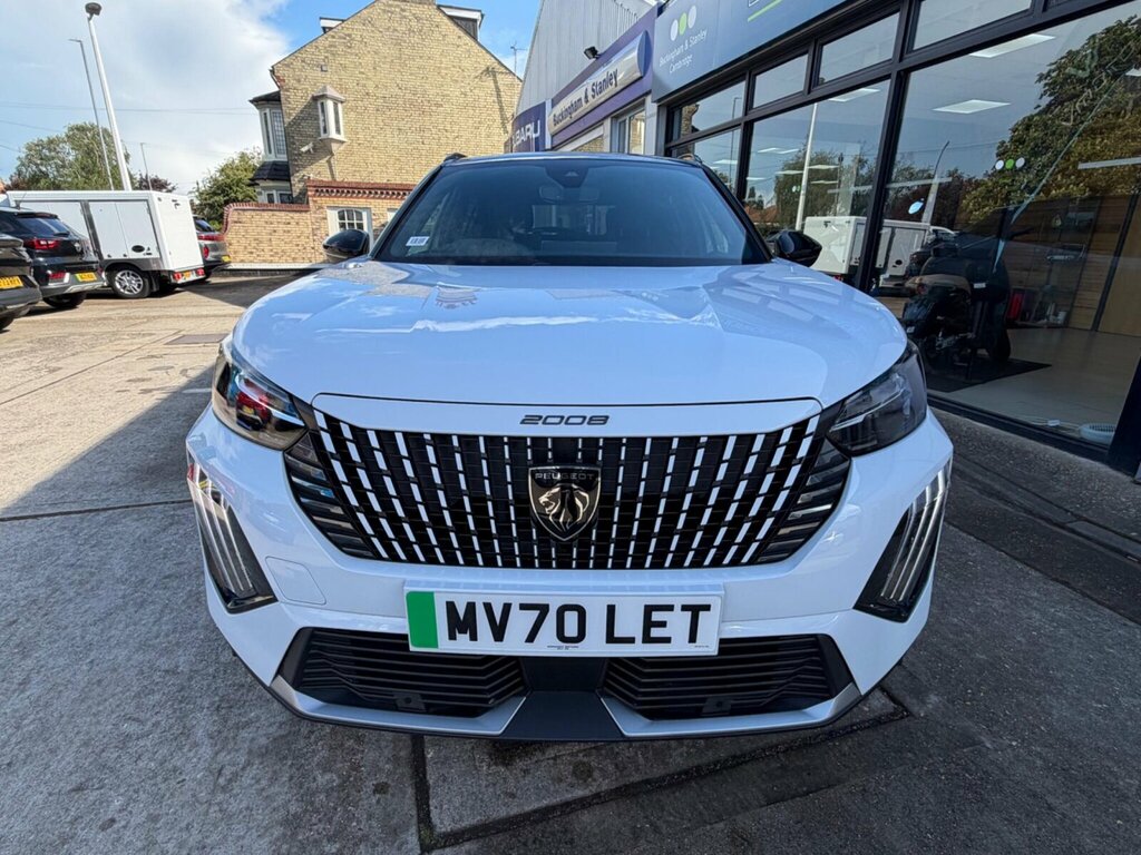 Peugeot e-2008 50Kwh Gt 7Kw Charger White #2