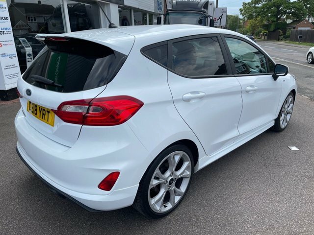 Ford Fiesta 2018 1.0T Ecoboost St-line X Hatchback CE18YRT White #3