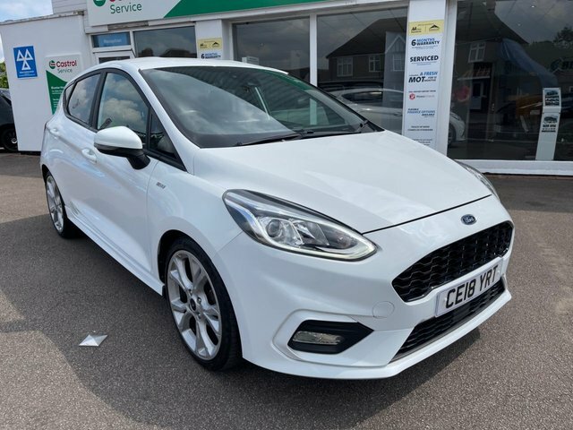 Ford Fiesta 2018 1.0T Ecoboost St-line X Hatchback White