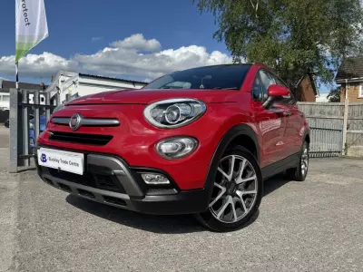 Compare Fiat 500X Suv 1.6 500X Off-road Look 1.6 Multijet 120Hp Cros WR65XRD Red