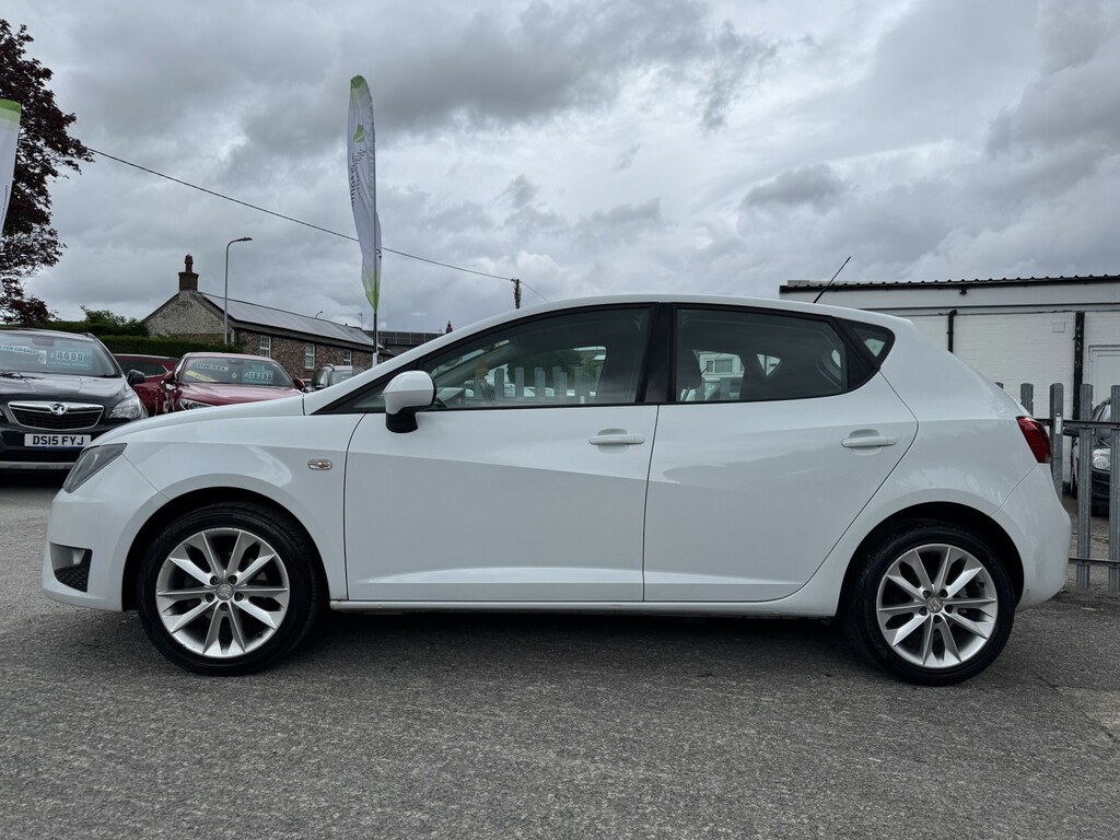 Seat Ibiza Hatchback 1.2 Tsi Fr 201363 MV63NLL White #2