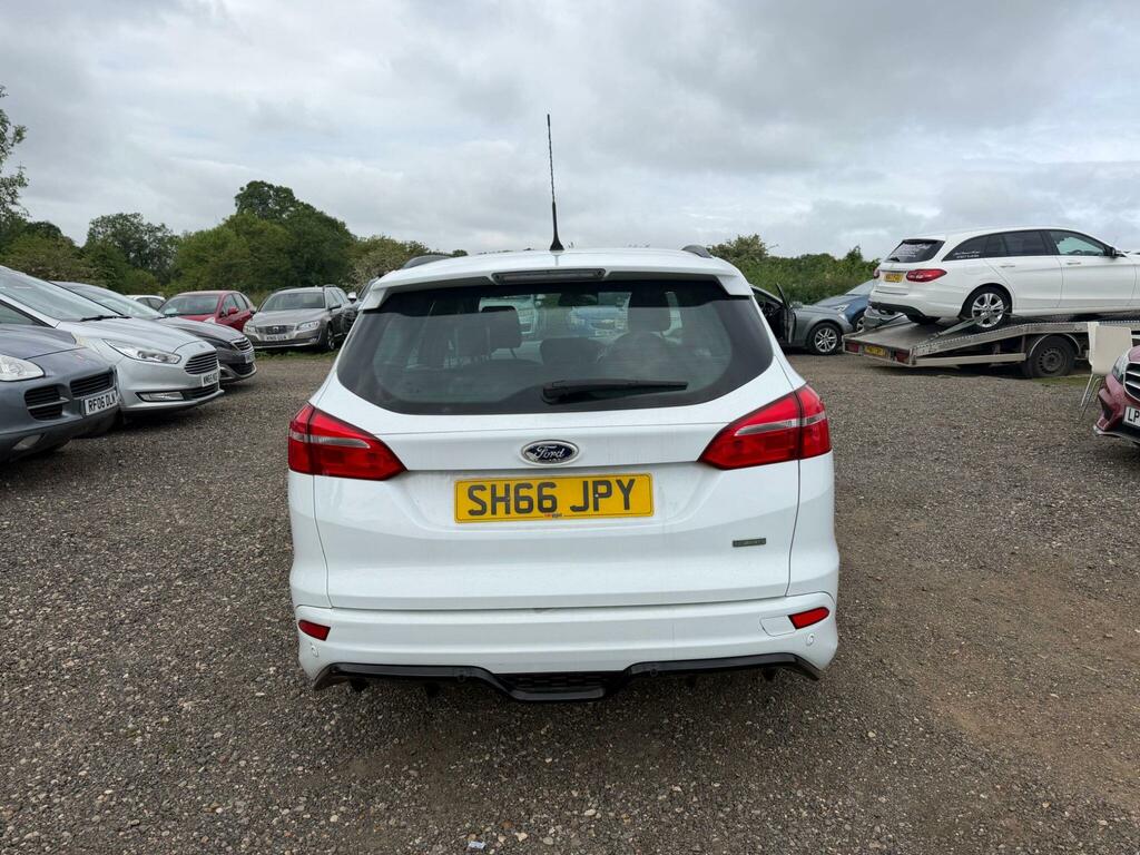 Ford Focus 1.0T Ecoboost St-line Euro 6 Ss SH66JPY White #6