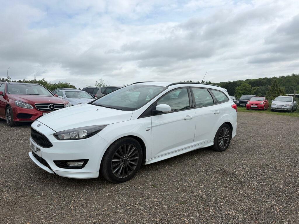 Ford Focus 1.0T Ecoboost St-line Euro 6 Ss SH66JPY White #3