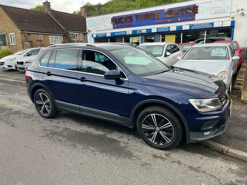 Volkswagen Tiguan 2.0 Tdi Se Navigation FP67MZD Blue #2