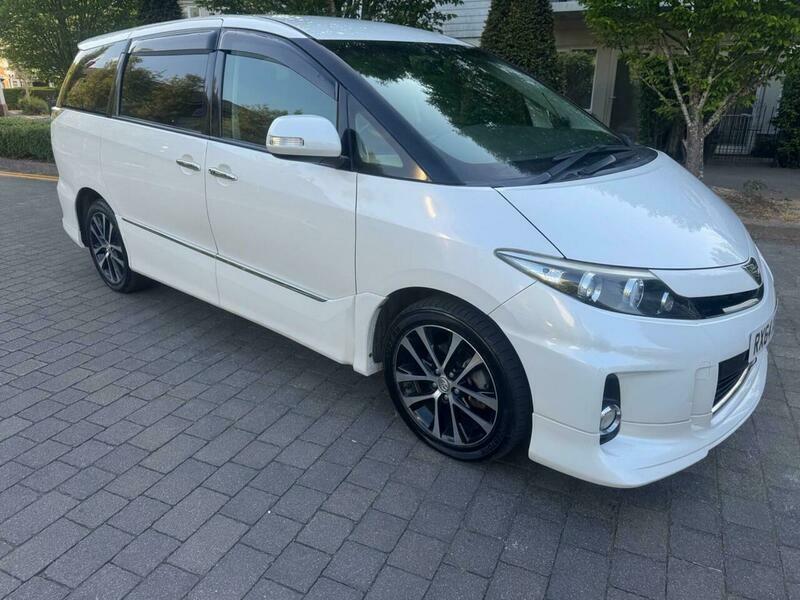 Toyota Estima Petrol