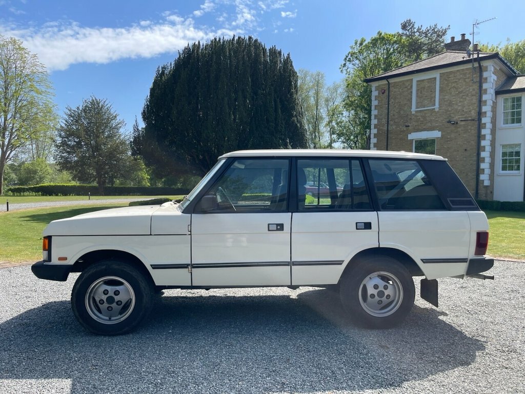 Rover  Estate White #8