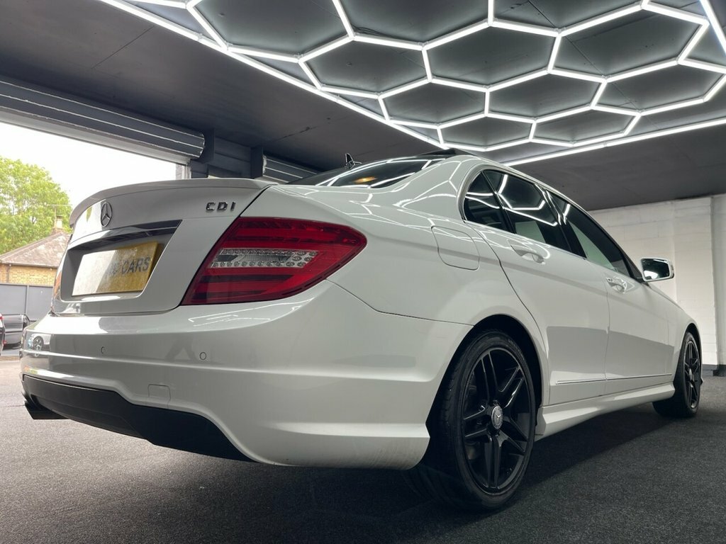Mercedes-Benz C Class 2.1L Amg Sport Edition WA14RZV White #5