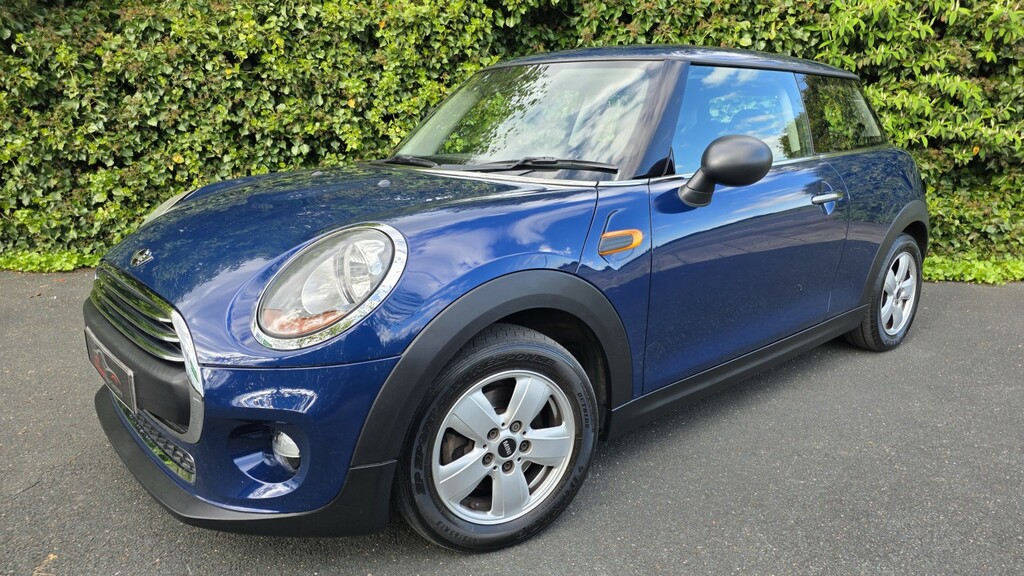 Mini Hatch 1.5 One D Hatch Euro 6 Blue