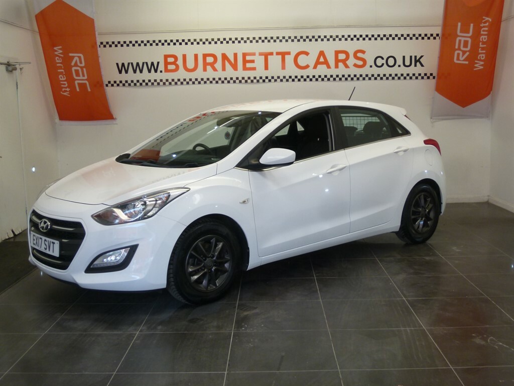 Hyundai I30 Crdi Se Blue Drive White