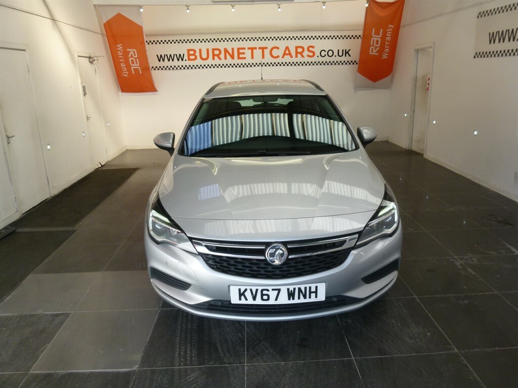 Vauxhall Astra Design Cdti KV67WNH Silver #4