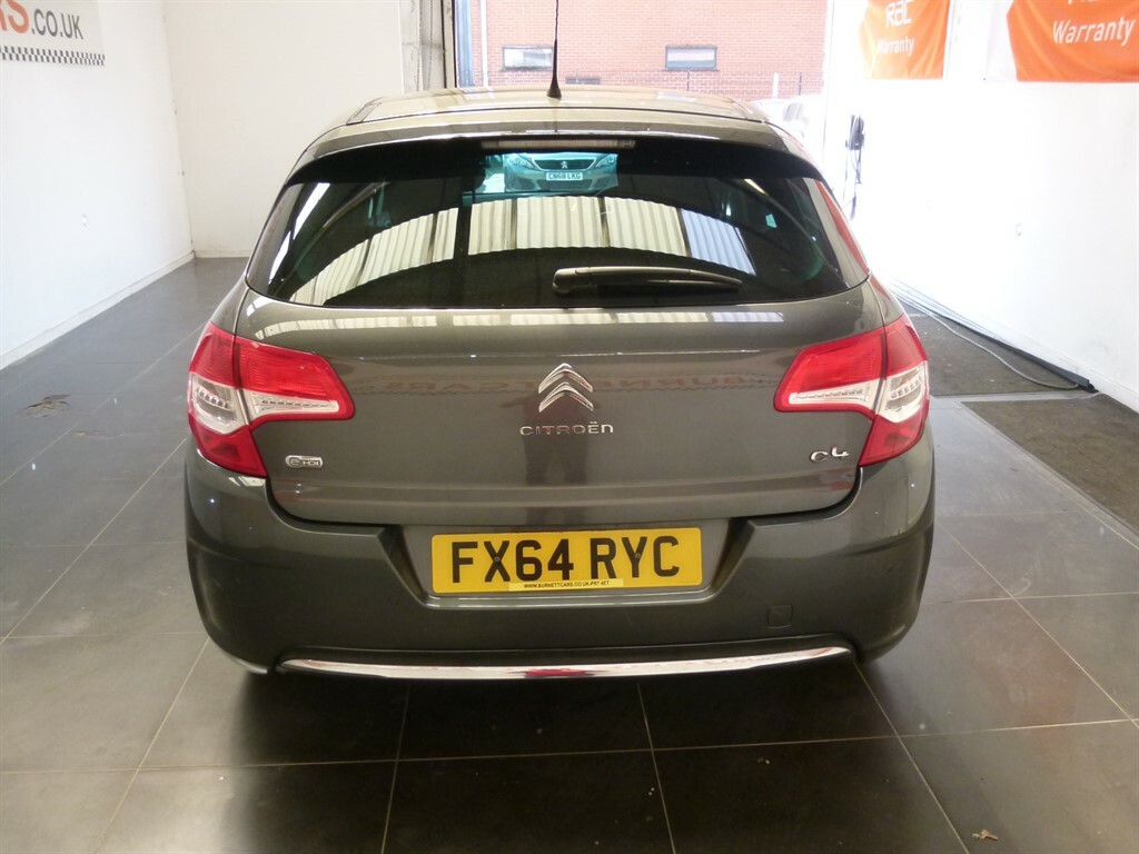 Citroen e-C4 E-hdi Airdream Selection 5-Door White #7