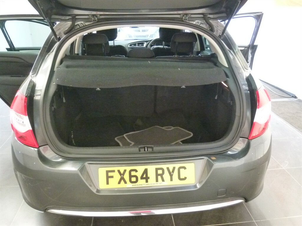 Citroen e-C4 E-hdi Airdream Selection 5-Door White #19