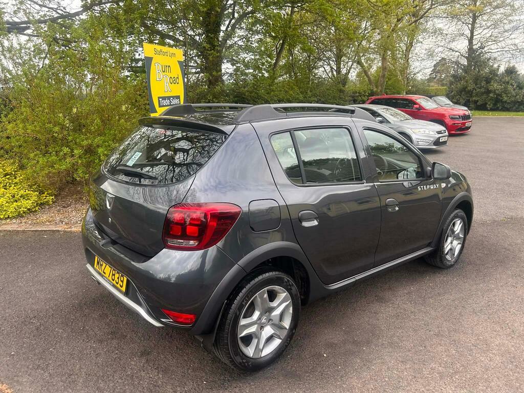 Dacia Sandero Stepway 1.5 Dci Ambiance Euro 6 S S MRZ7839 Grey #2