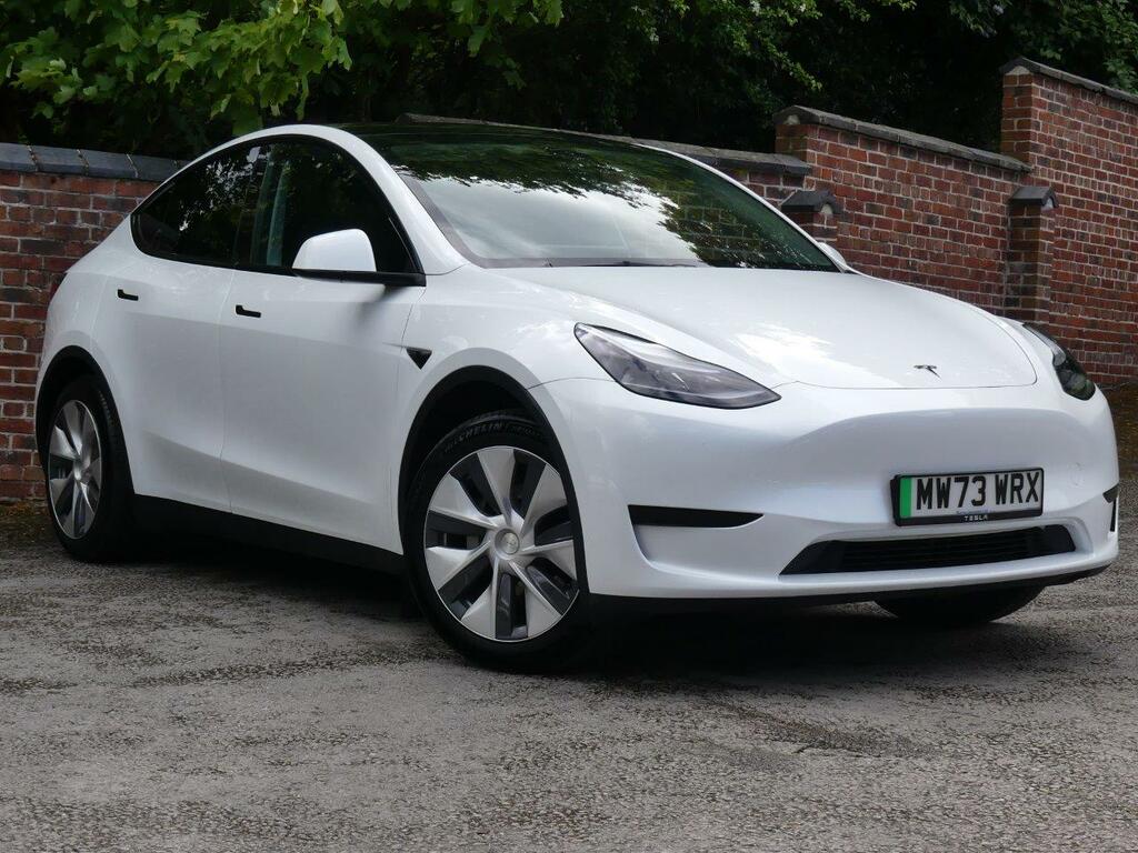 Tesla Model Y Tesla Model Y 7323 Rwd White