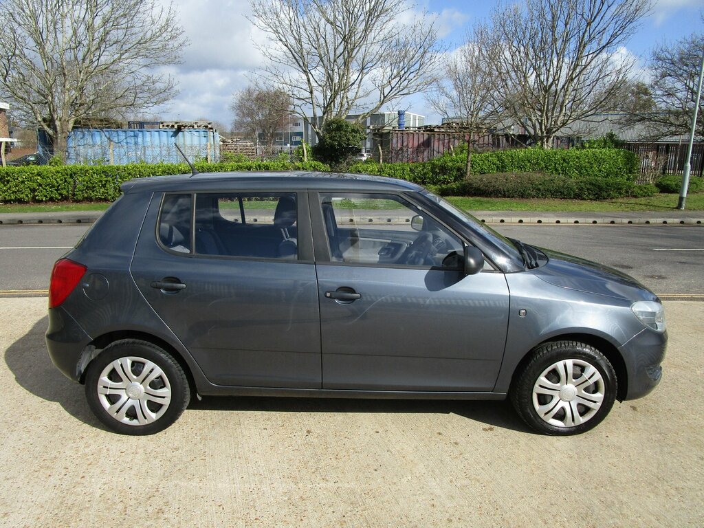 Skoda Fabia 1.6 Tdi S Hatchback Euro 5 90 P FY62UDN Grey #6