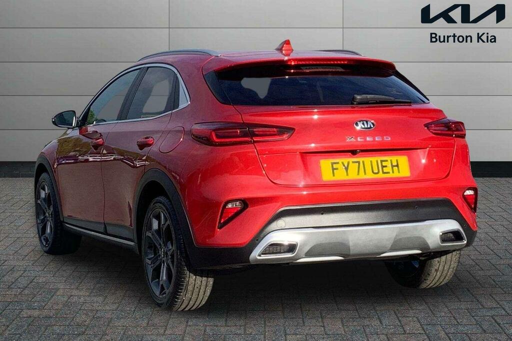 Kia Xceed 1.5 T-gdi 3 Suv Euro 6 Ss 15 FY71UEH Red #2