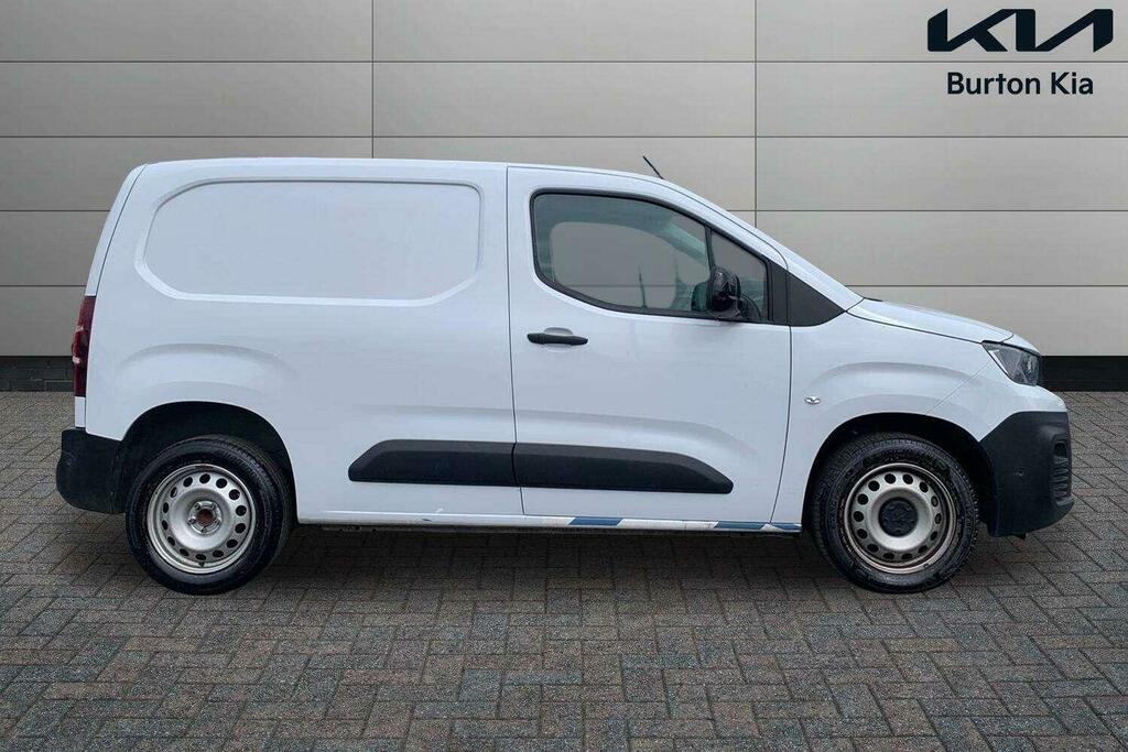 Peugeot Partner 1.5 Bluehdi 1000 Professional Premium Standard P PE74OGG White #3