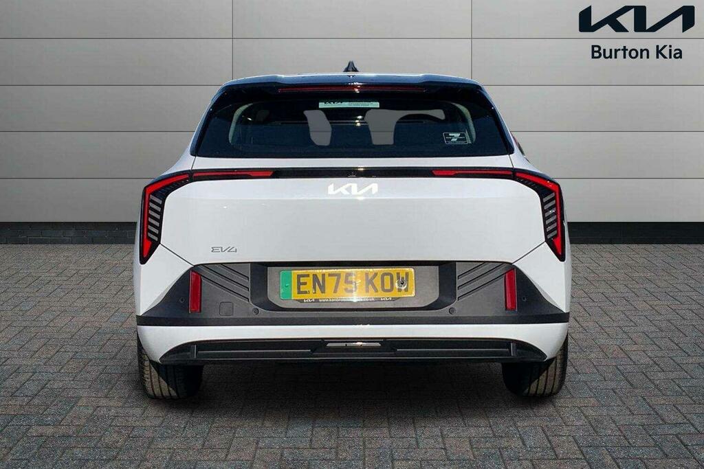 Kia EV4 81.4Kwh Air Hatchback 201 Bhp White #4