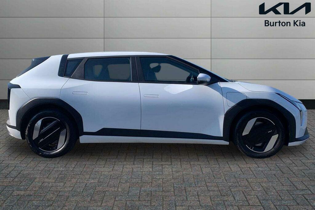 Kia EV4 81.4Kwh Air Hatchback 201 Bhp White #3