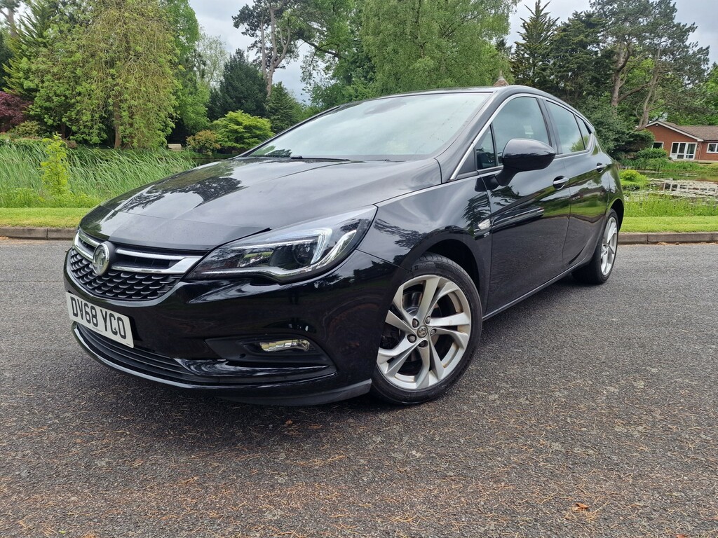 Vauxhall Astra 1.6 I Turbo Sri Black