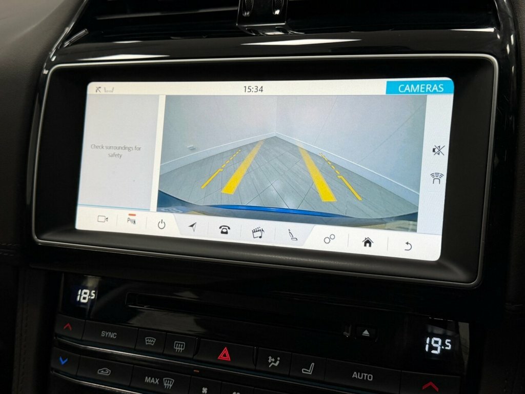 Jaguar F-Pace 2L Portfolio Blue #3