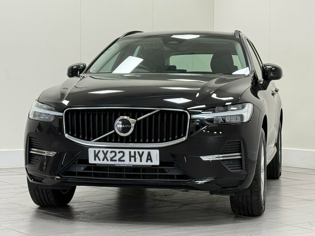 Volvo XC60 2L Momentum KX22HYA Black #6