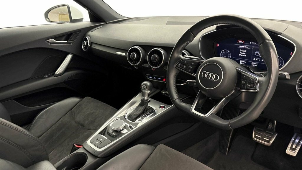 Audi TT 2L Sport BT72GYZ White #5