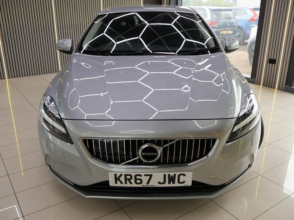 Volvo V40 2017 2.0 D2 Inscription Hatchback Manua KR67JWC Silver #4
