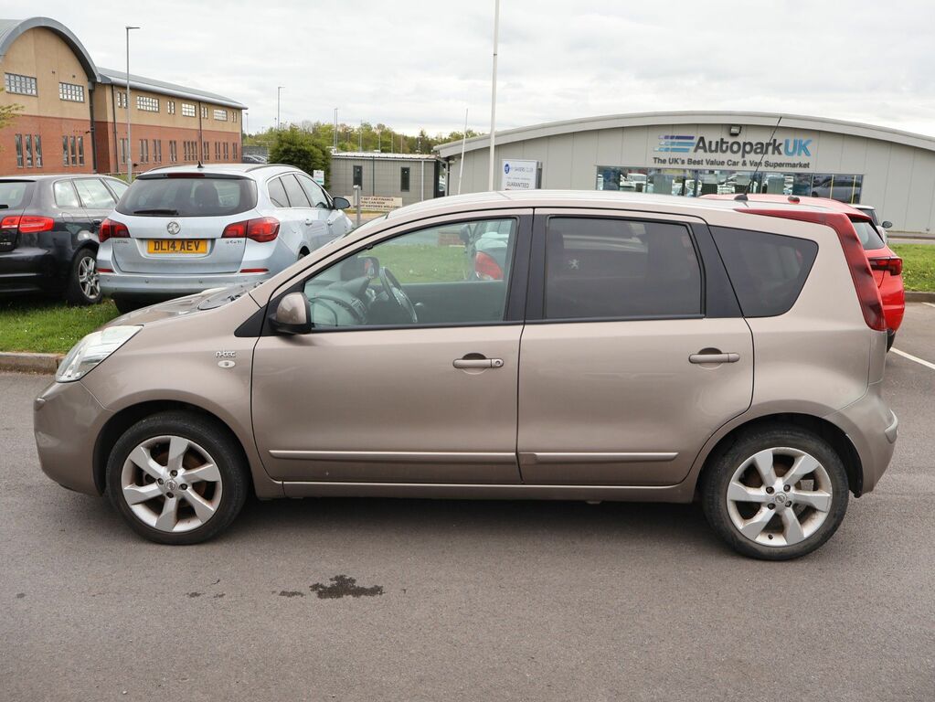 Nissan Note 2010 1.4 16V N-tec Hatchback Eur Beige #4