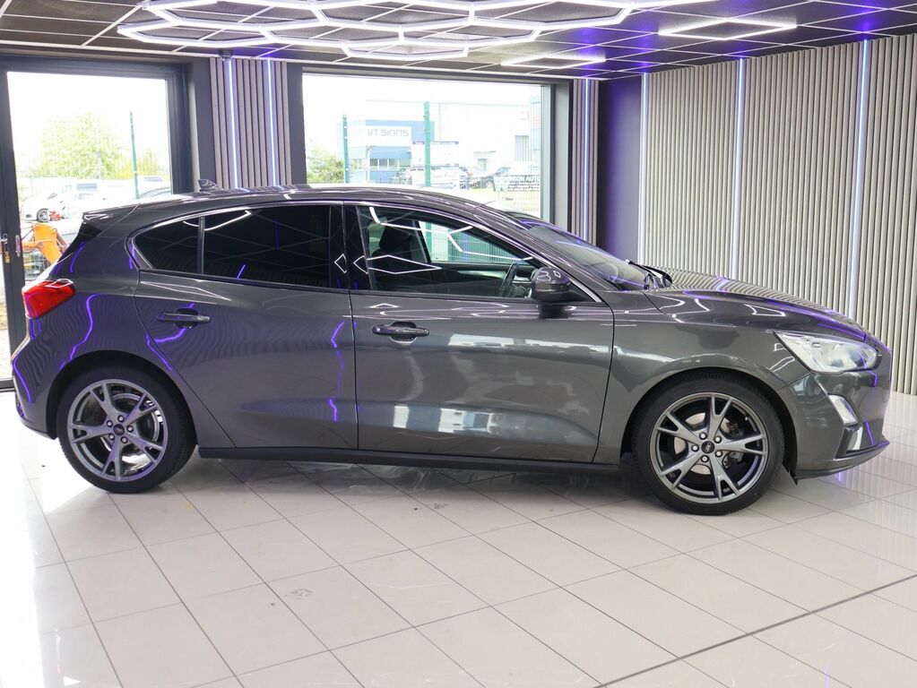 Ford Focus 2019 1.5 Ecoblue Titanium Hatchback Man CP19PFJ Grey #4