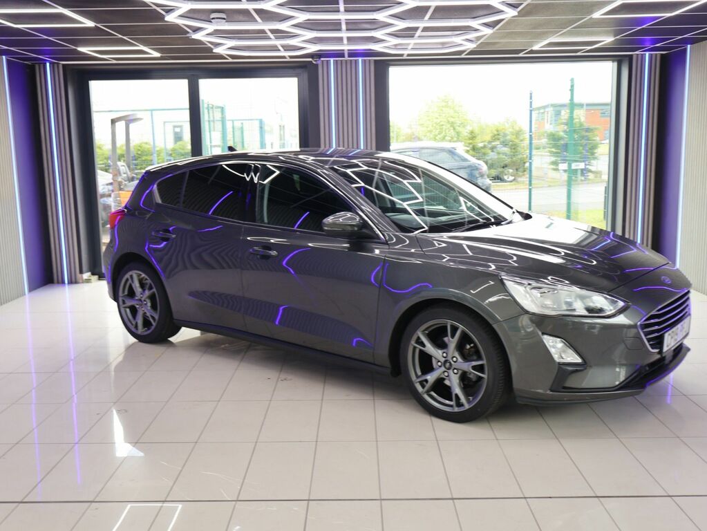 Ford Focus 2019 1.5 Ecoblue Titanium Hatchback Man Grey