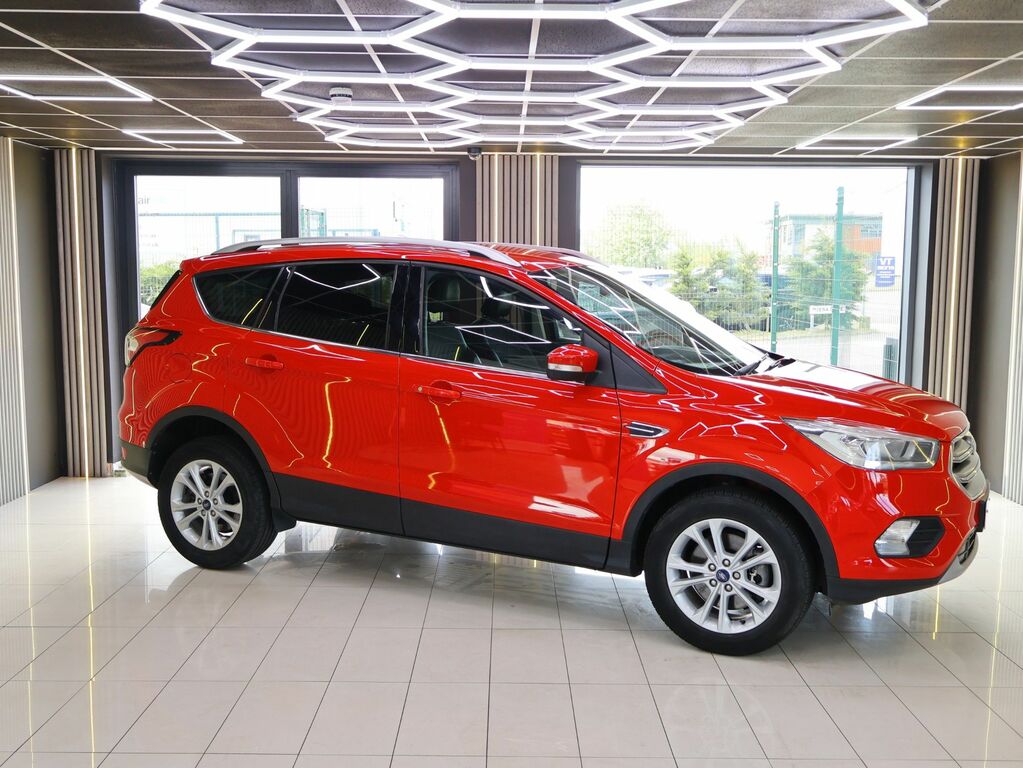 Ford Kuga 2018 1.5 Tdci Titanium Suv Euro Red