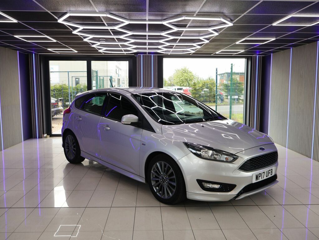Ford Focus 2017 1.0T Ecoboost St-line Hatchback Ma Silver