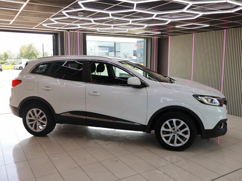 Renault Kadjar 2016 1.5 Dci Dynamique Nav Suv E CN66LNV White #3