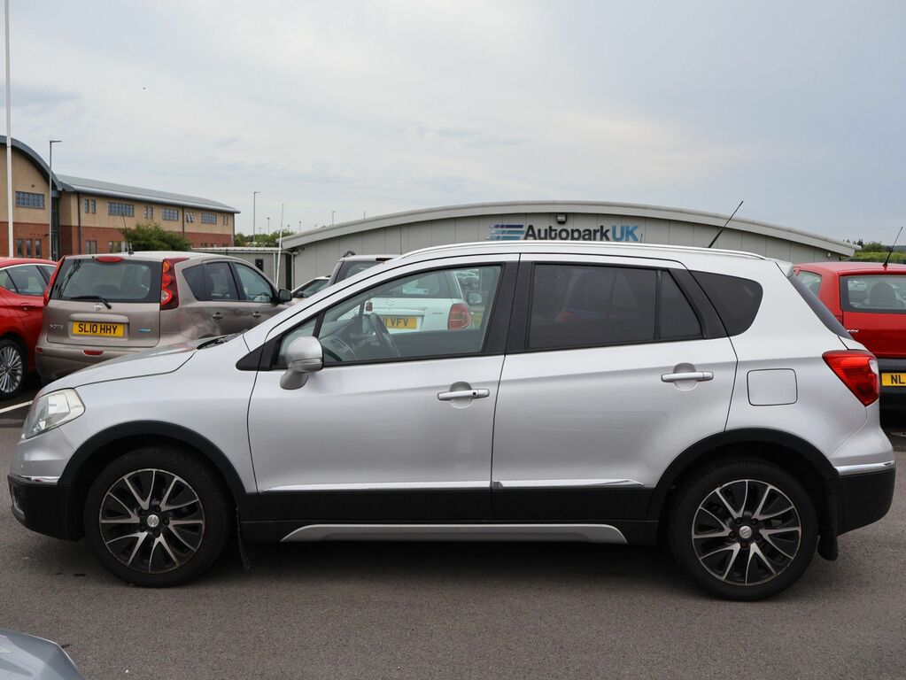 Suzuki SX4 S Cross Suv White #9
