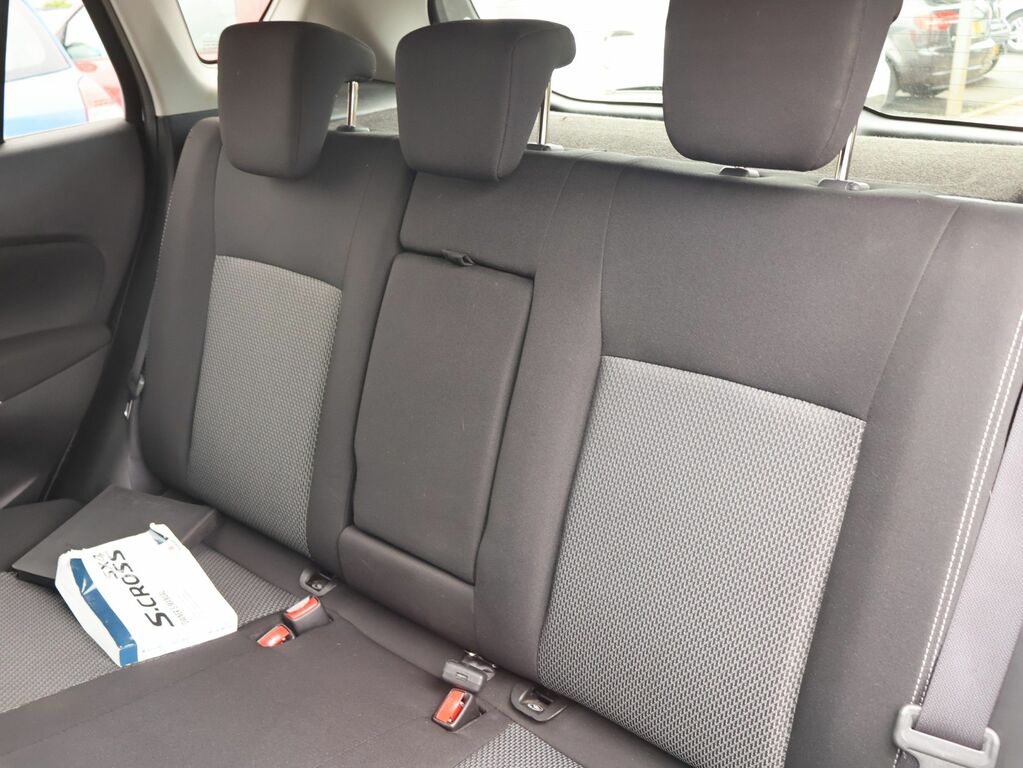 Suzuki SX4 S Cross Suv White #13