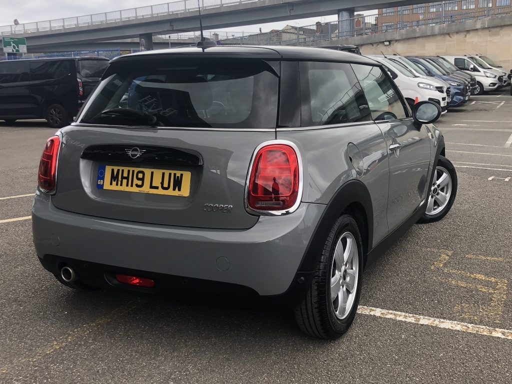 Mini Hatch Hatchback 1.5 Cooper Classic MH19LUW Grey #4