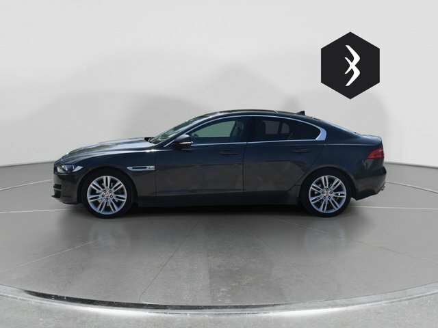 Jaguar XE 2.0D Prestige Saloon Euro 6 S S CJ16ABN Grey #4