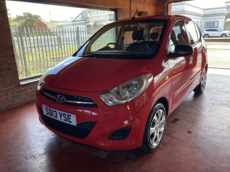 Hyundai I10 Hatchback Red