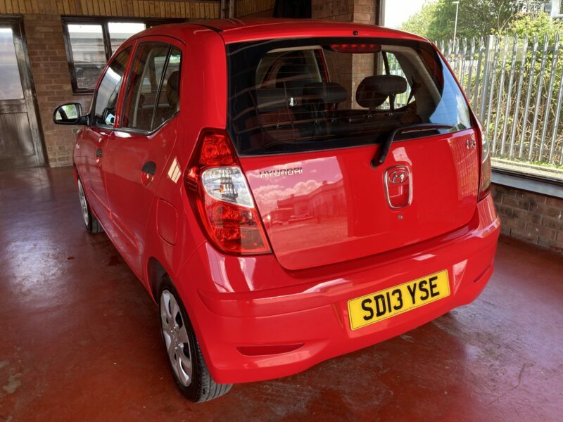 Hyundai I10 Hatchback SD13YSE Red #2