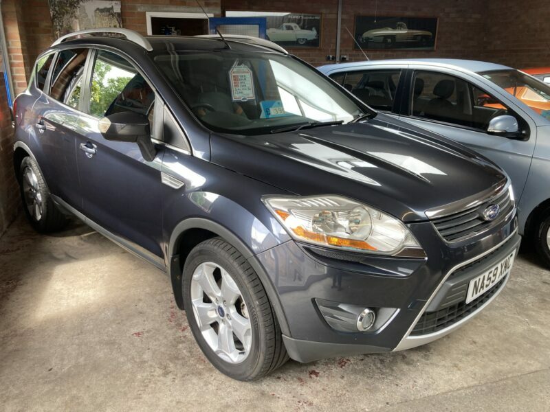 Ford Kuga Suv Grey