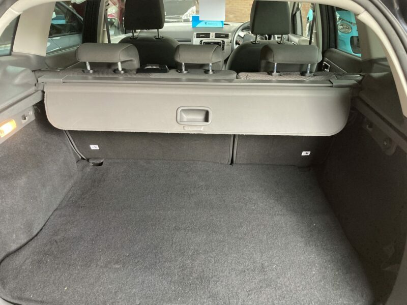 Ford Kuga Suv NA59XHC Grey #3