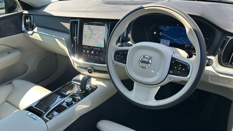 Volvo V60 Ultra T8 Awd Plug-in Hybrid Dark Grey #4