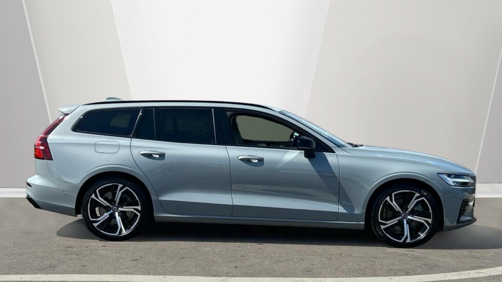 Volvo V60 Ultra T8 Awd Plug-in Hybrid Dark Grey #3