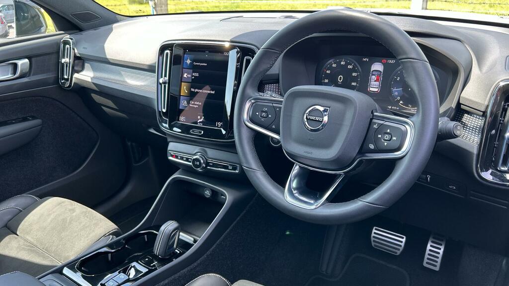 Volvo XC40 R-design T3 Panoramic Sunroof Super Low Silver #4