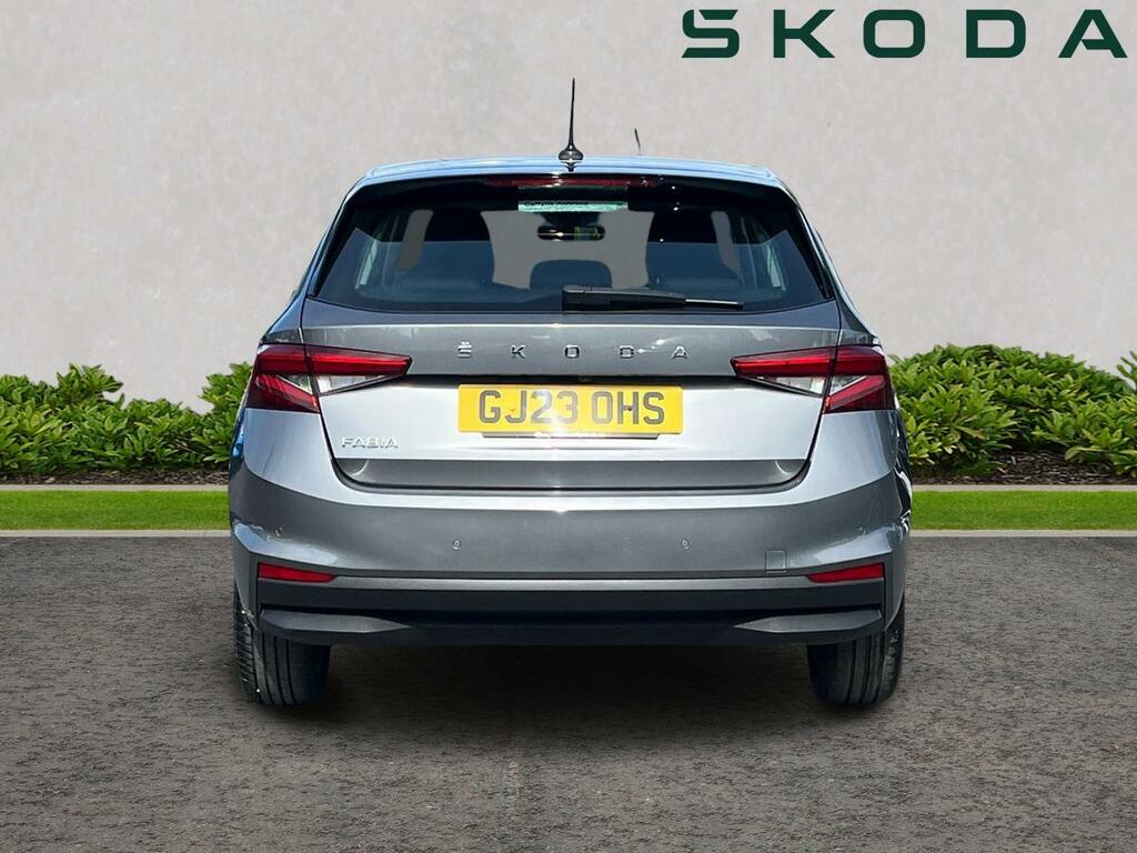 Skoda Fabia 1.0 Tsi 110 Se L GJ23OHS Grey #4